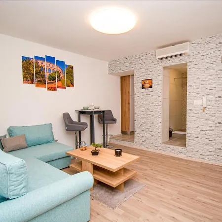 Dreams Apartment Pula Exterior photo