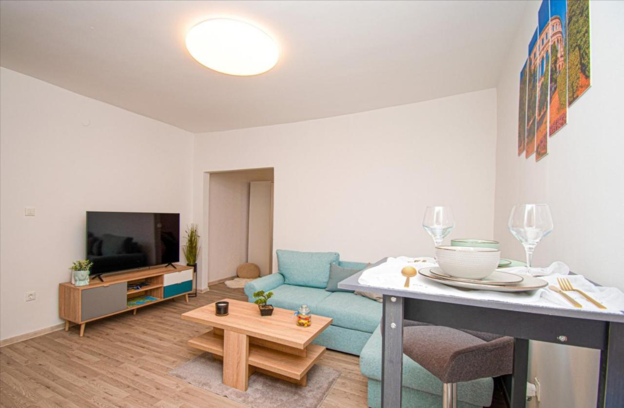 Dreams Apartment